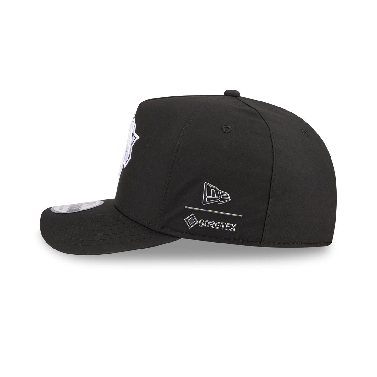 New York Knicks GORE-TEX Black 9FIFTY A-Frame Snapback Hat